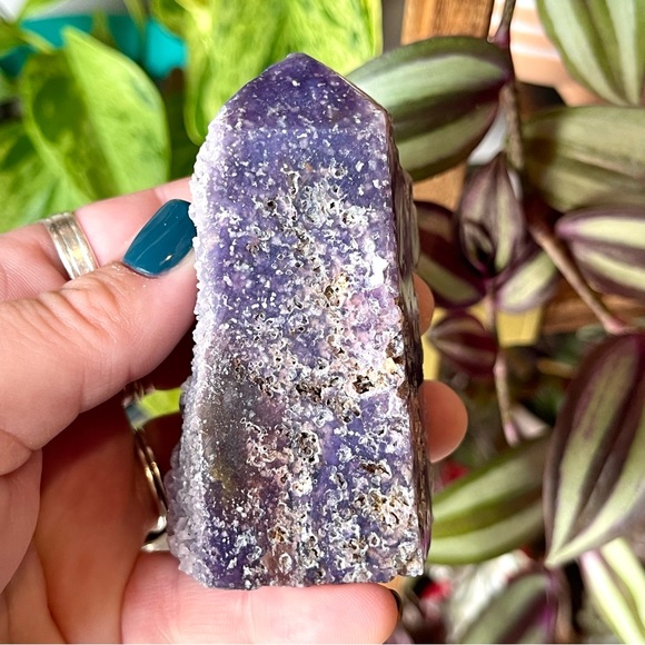 🍇Indonesian Botryoidal Grape Agate Crystal Tower Point🍇 - Picture 4 of 5